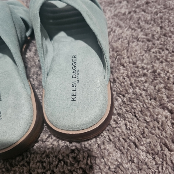 Kelsi Dagger Blue Suede Twist Tide Slide Sandals Size 7 - Picture 6 of 9